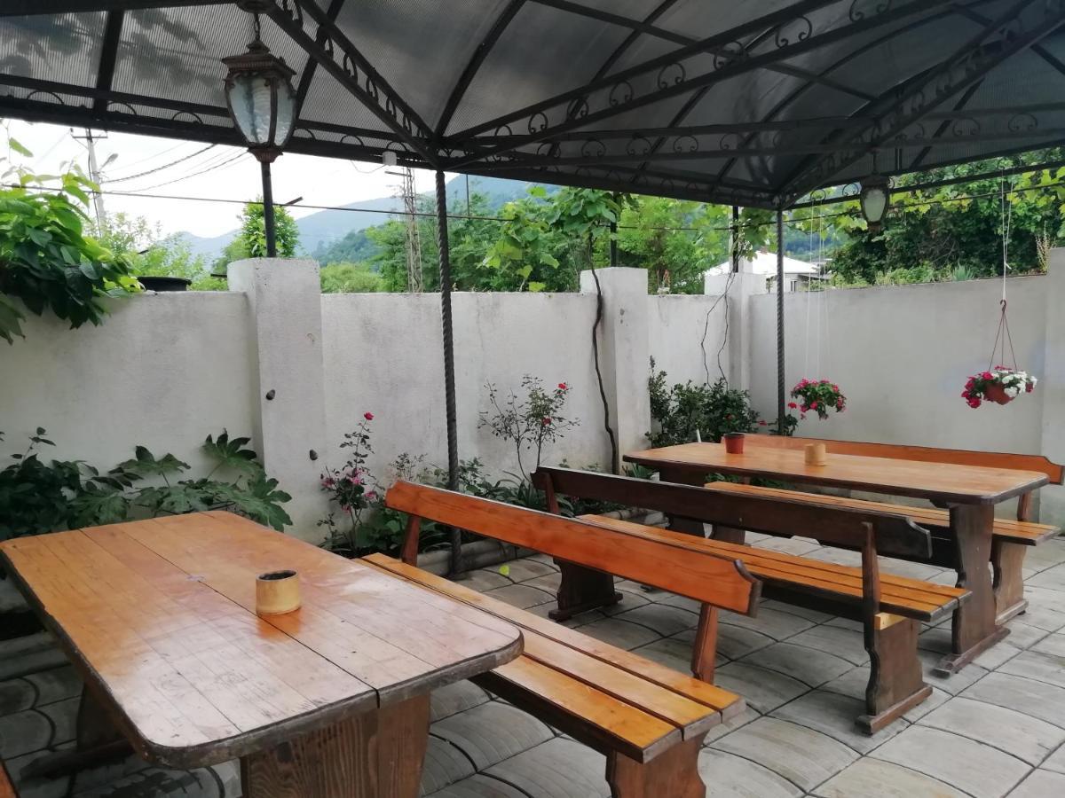 Mini-hotel Yanson 2 Gagra Buitenkant foto