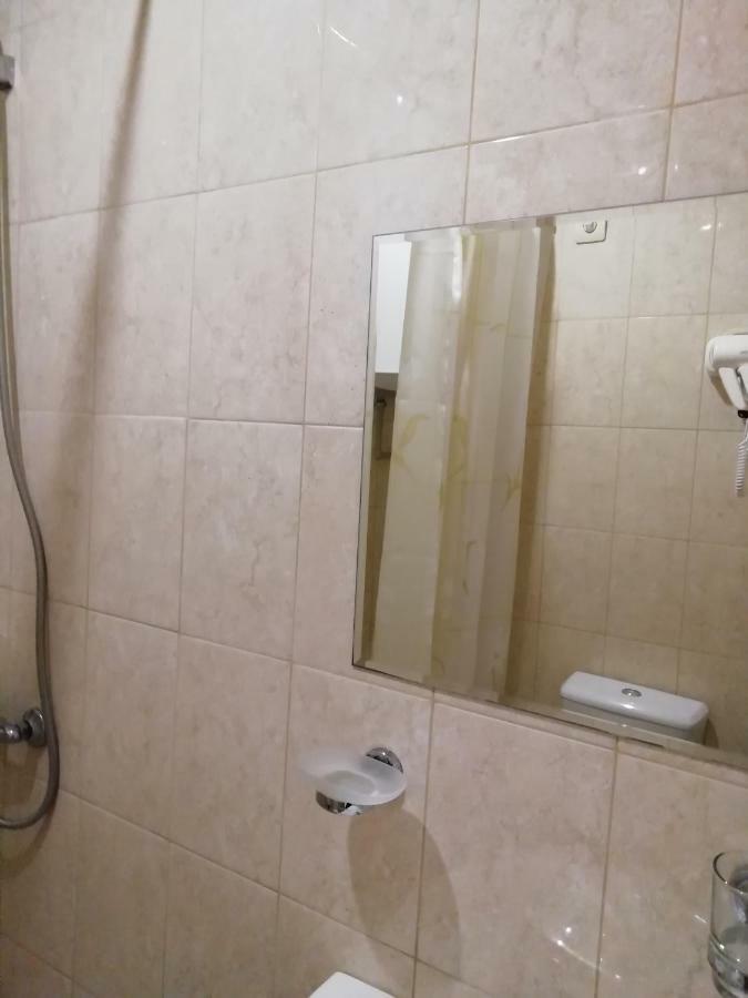 Mini-hotel Yanson 2 Gagra Buitenkant foto